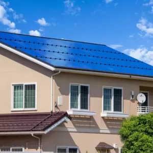 家庭用太陽光発電はお得？導入するメリット・デメリットをご紹介のサムネイル